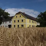Landhof Lydia Roggendorf